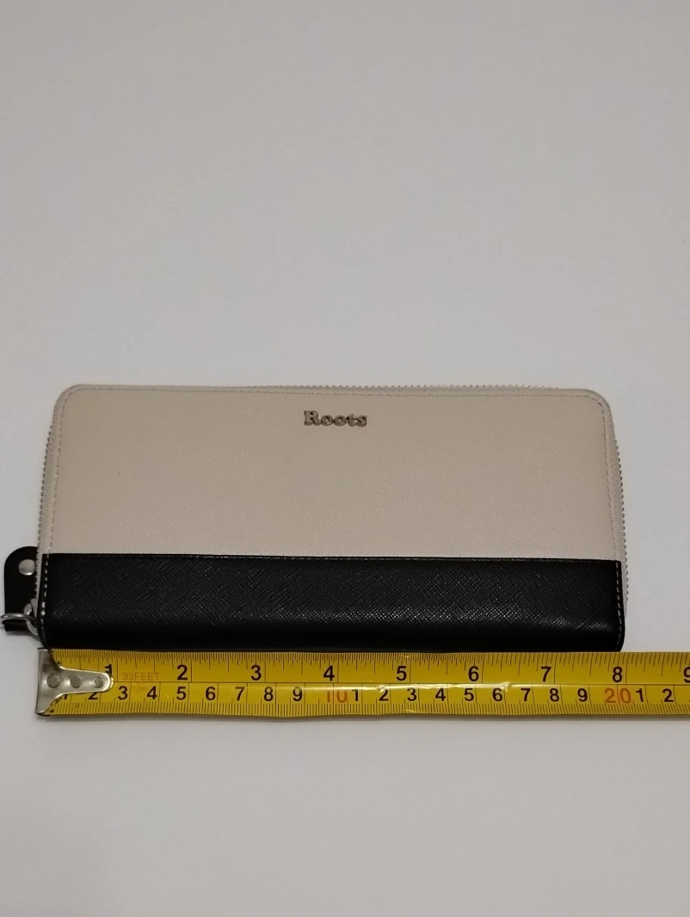 Roots Women's Wallet